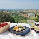 In Marche With Pool & Wine Tours Lägenhet *