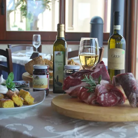 In Marche With Pool & Wine Tours Apartment *