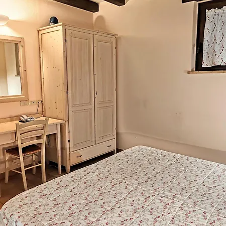 Apartment In Marche With Pool & Wine Tours *