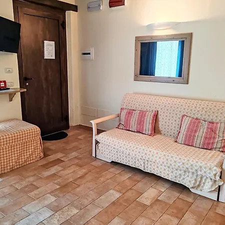 In Marche With Pool & Wine Tours