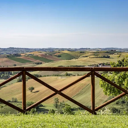 Apartment In Marche With Pool & Wine Tours